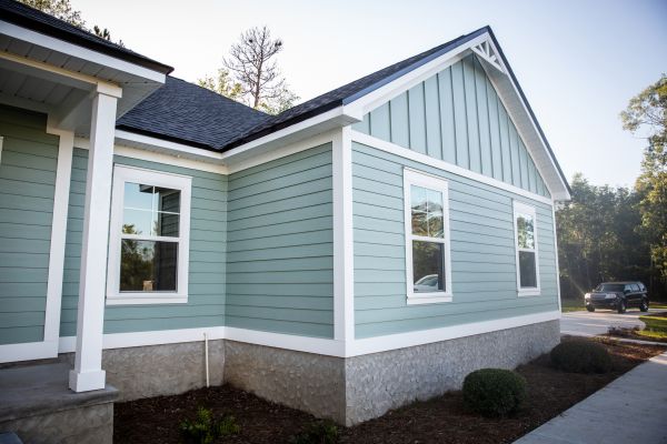 Damaged Siding Repair in Yonkers